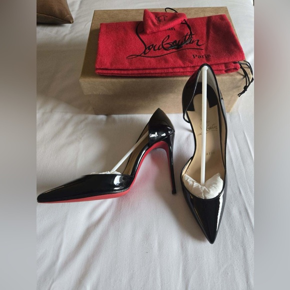 Black 100 mm Iriza Christian Louboutin heels - Picture 4 of 5